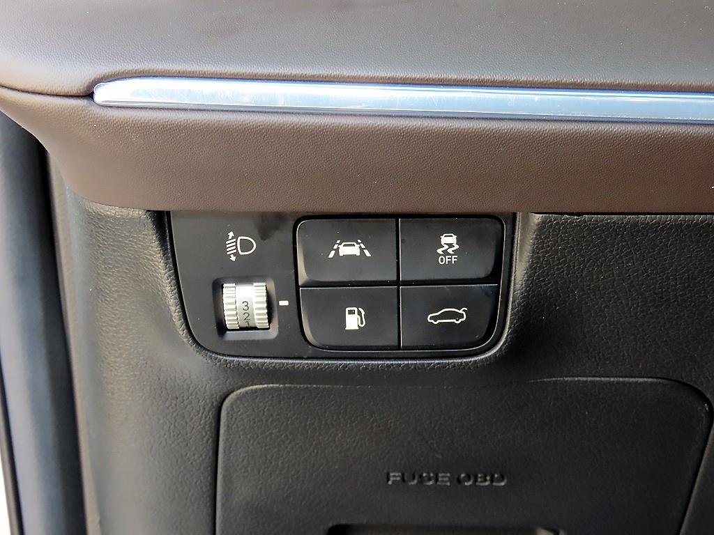Hyundai Grandeur — photo 12