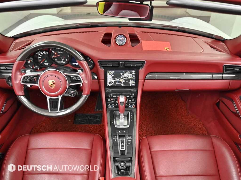 Porsche 911 — photo 07