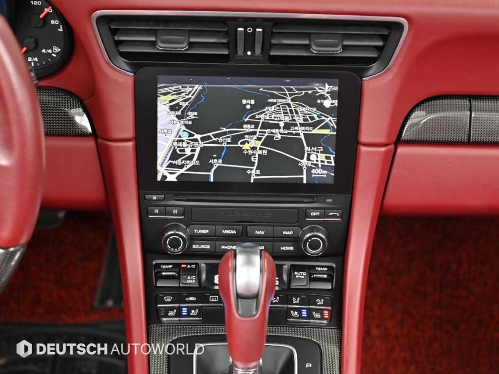 Porsche 911 — photo 14