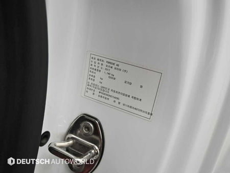 Porsche 911 — photo 19