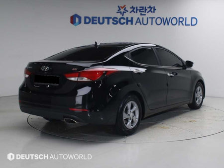 Hyundai Avante — photo 02