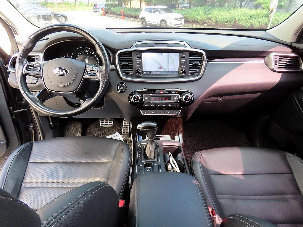 Kia Sorento — photo 07
