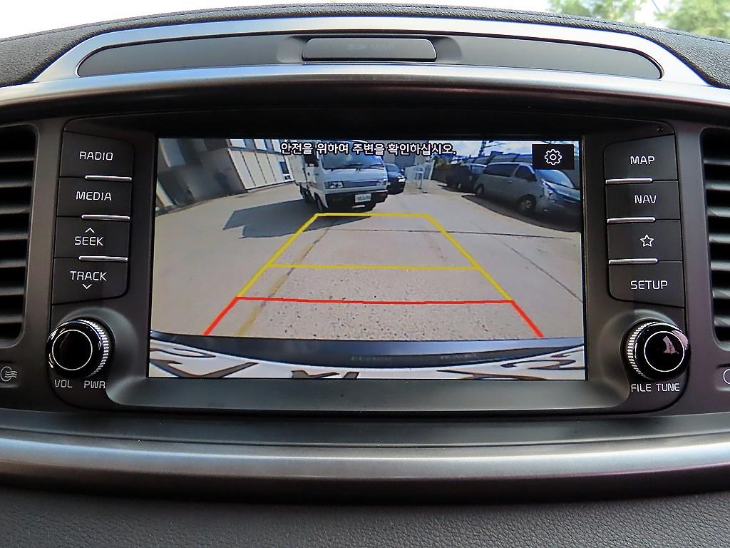 Kia Sorento — photo 15
