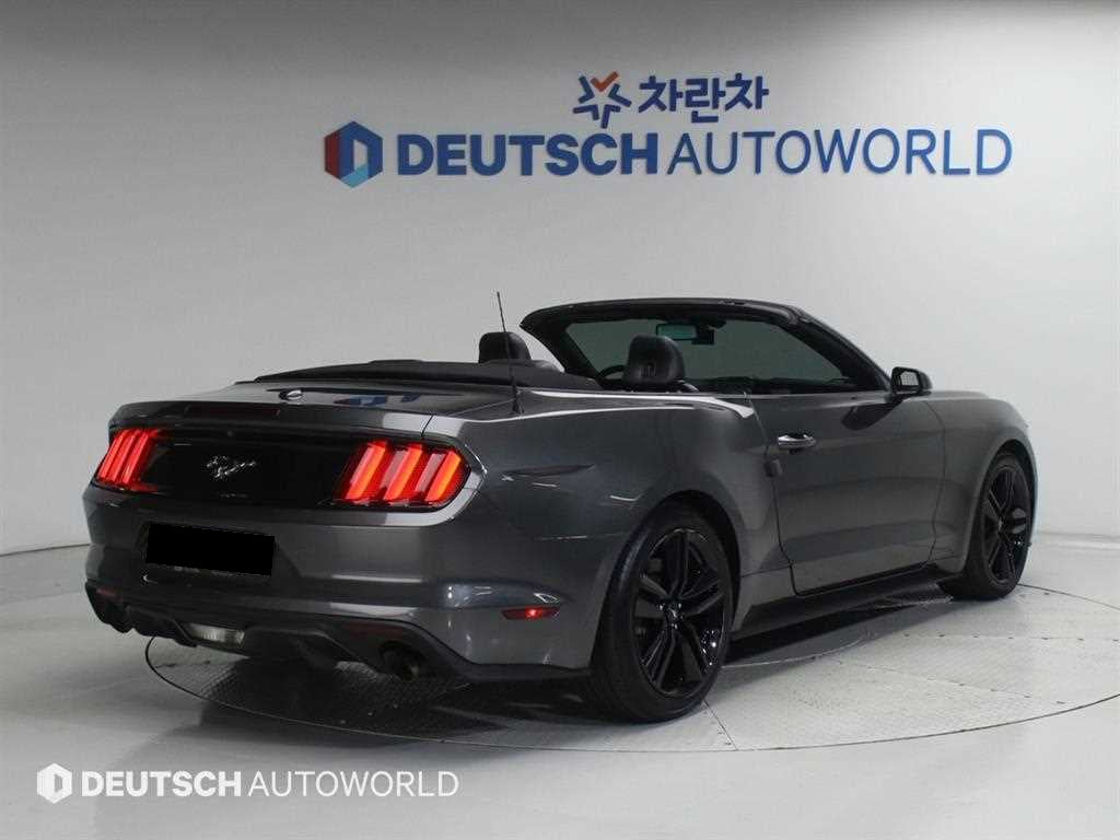 Ford Mustang — photo 02