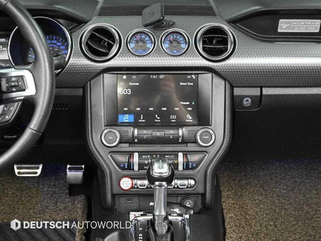 Ford Mustang — photo 13