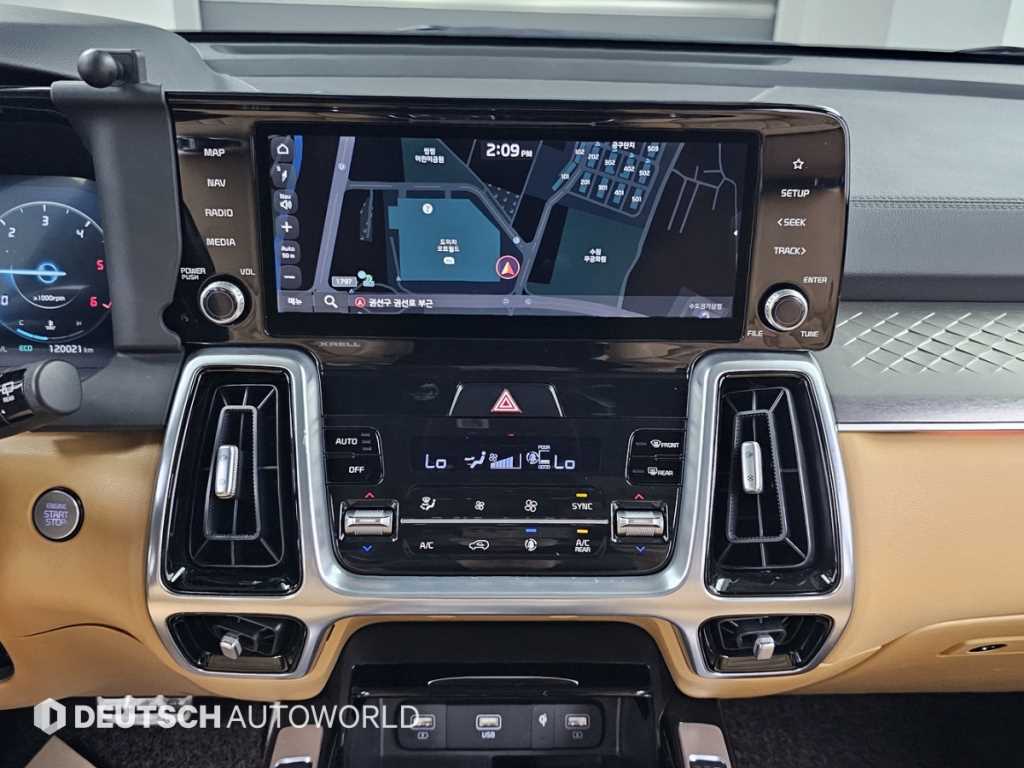 Kia Sorento — photo 14