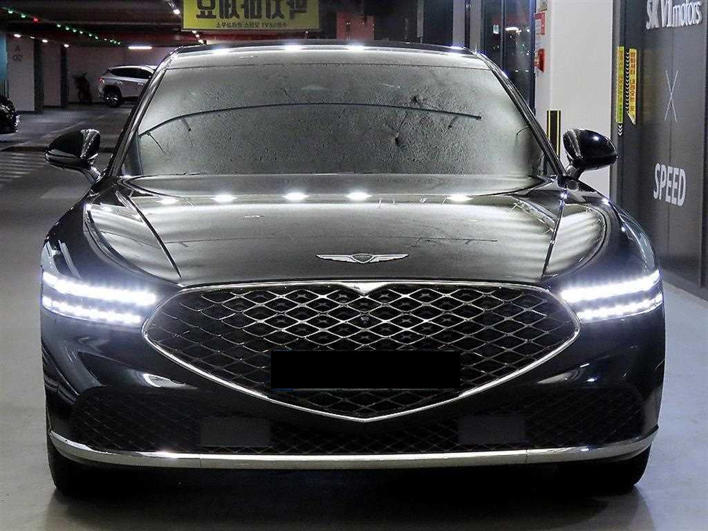 Genesis G90 — photo 02