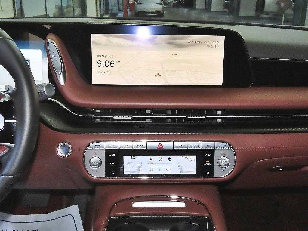 Genesis G90 — photo 11