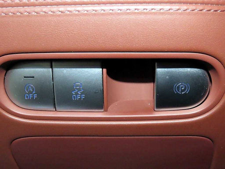 Genesis G90 — photo 13