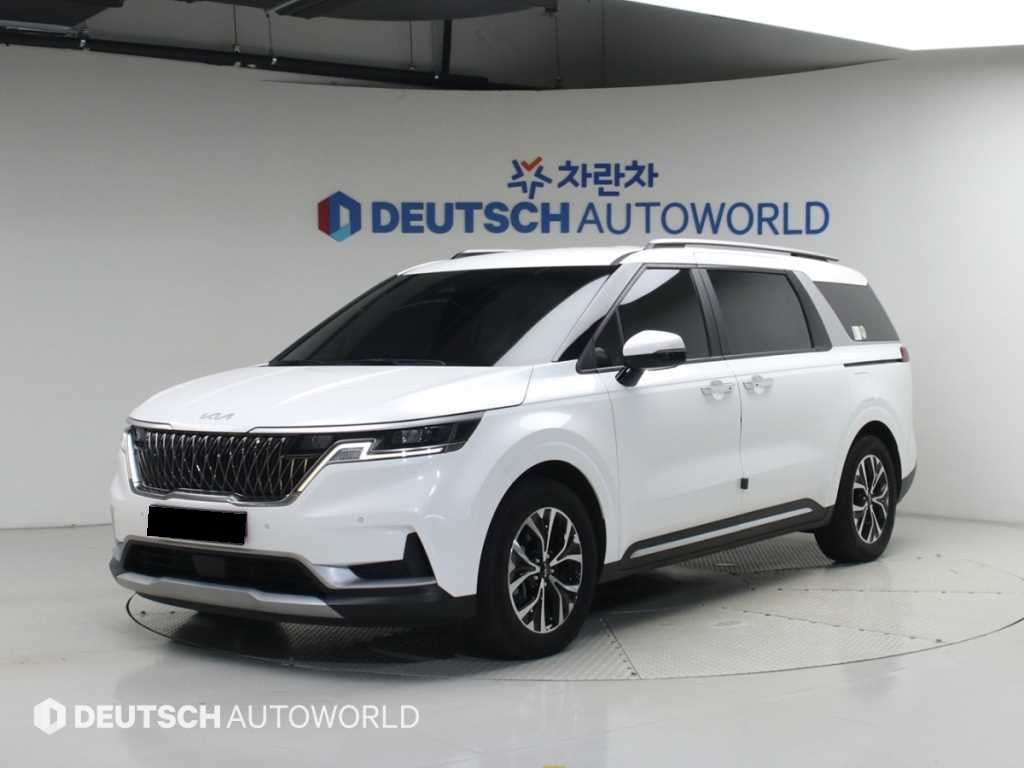 Kia Carnival — photo 01