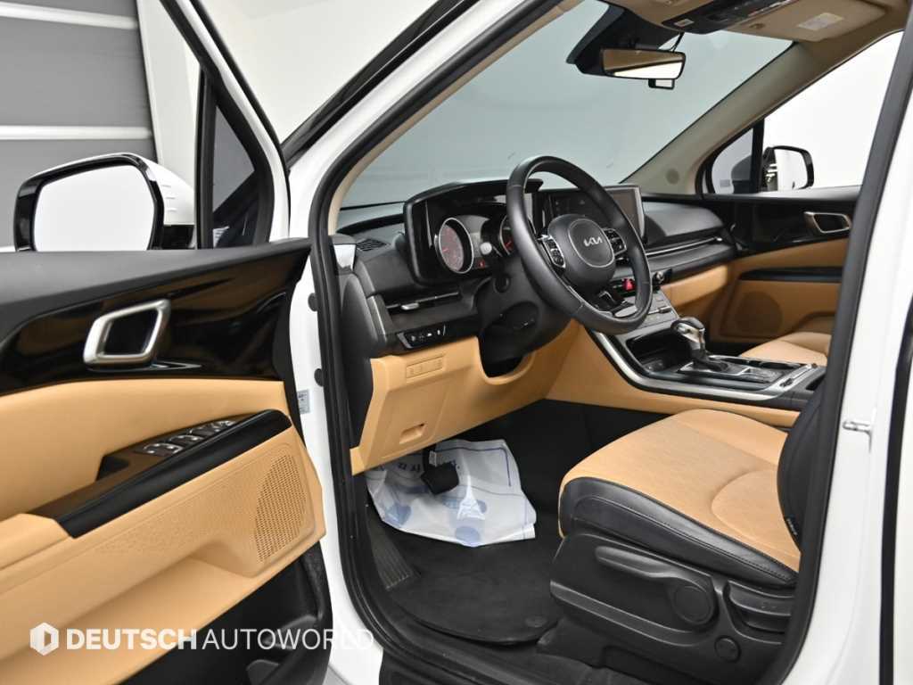 Kia Carnival — photo 11