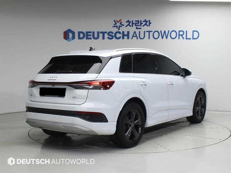 Audi Q4 e-tron — photo 02