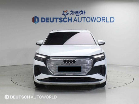Audi Q4 e-tron — photo 03