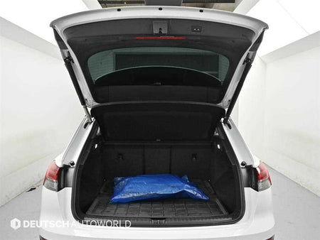 Audi Q4 e-tron — photo 19