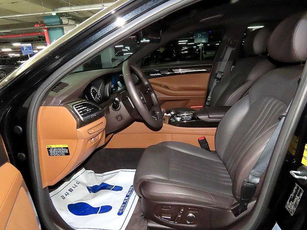 Genesis G90 — photo 06