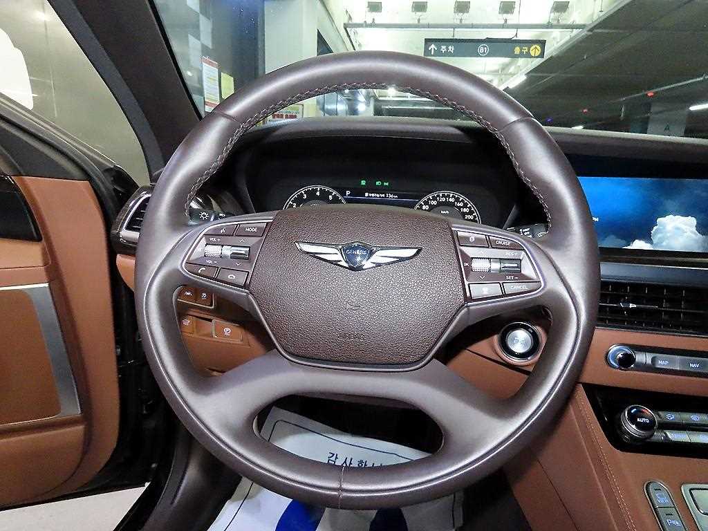 Genesis G90 — photo 08