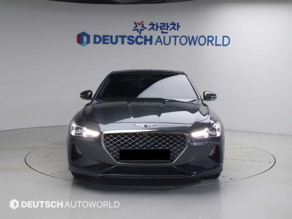 Genesis G70 — photo 03