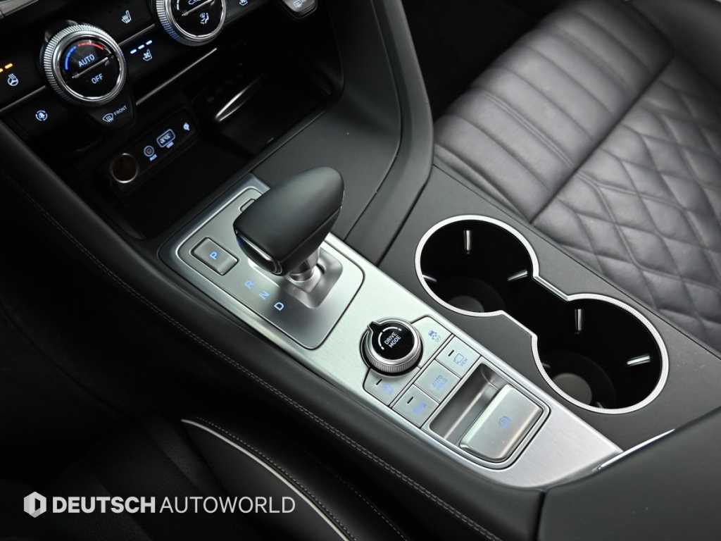 Genesis G70 — photo 09