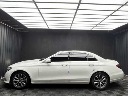 Mercedes-Benz E-Class — photo 03