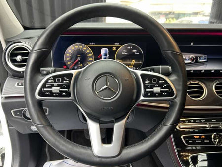 Mercedes-Benz E-Class — photo 08