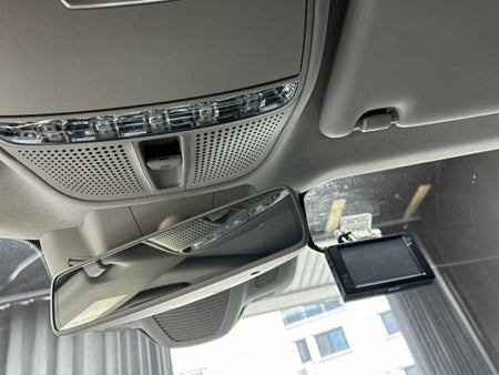 Mercedes-Benz E-Class — photo 13