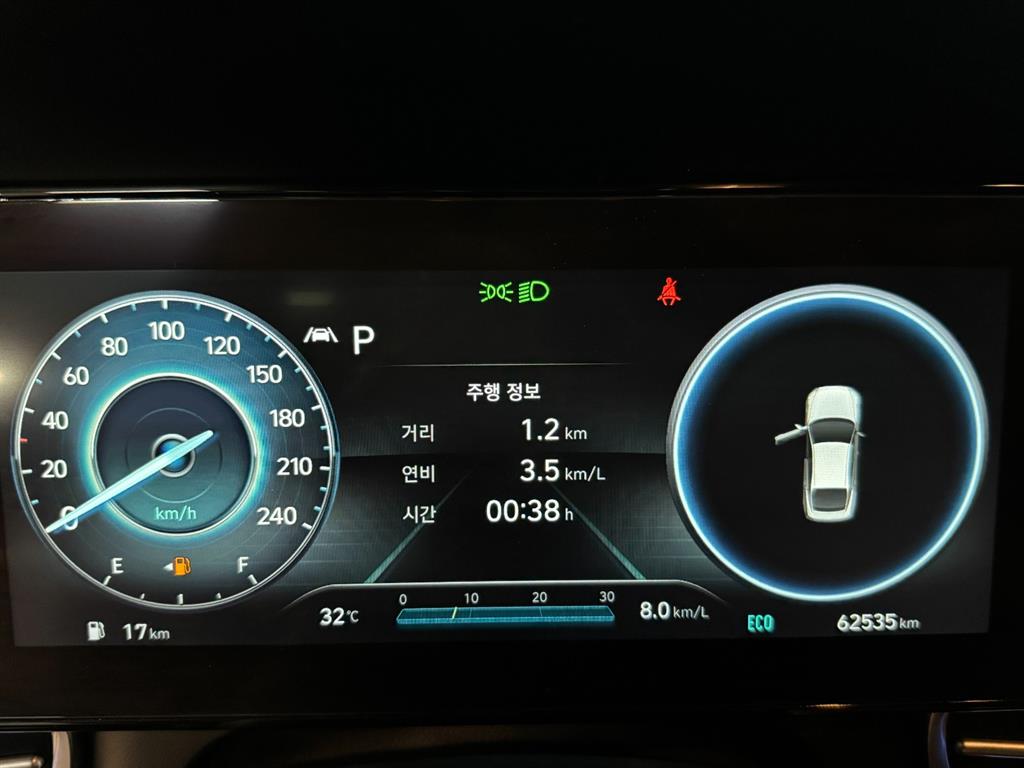 Hyundai Avante — photo 09