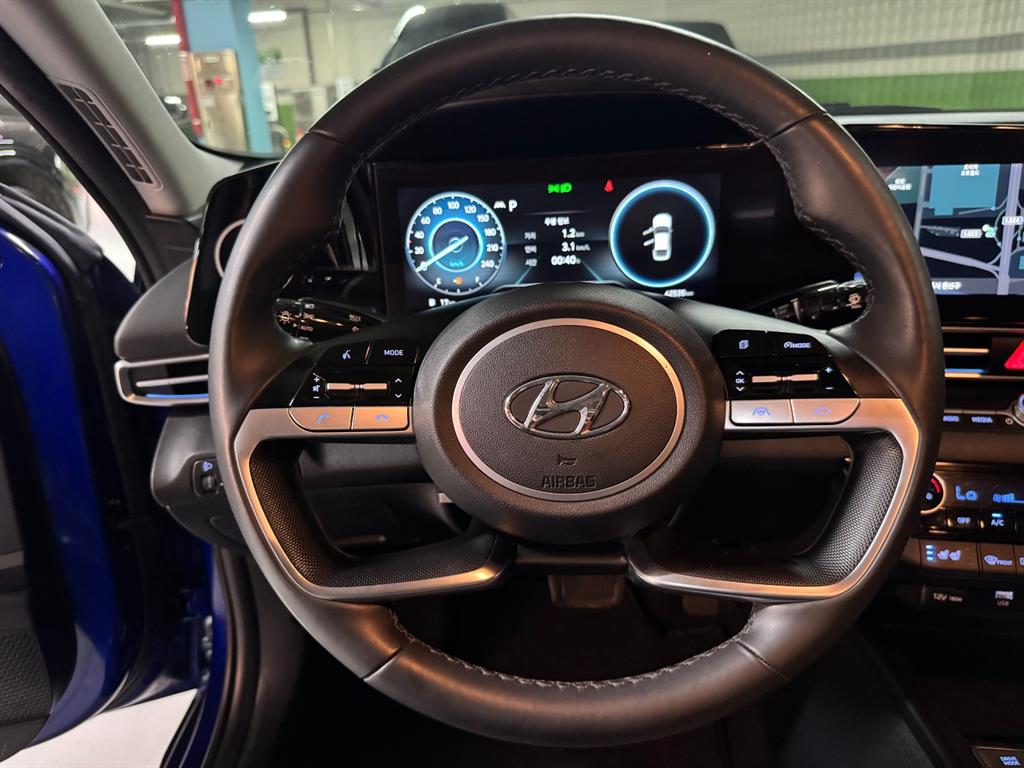 Hyundai Avante — photo 10