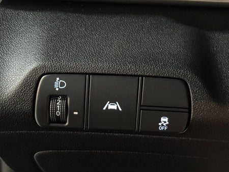 Hyundai Avante — photo 16