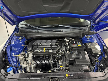 Hyundai Avante — photo 18