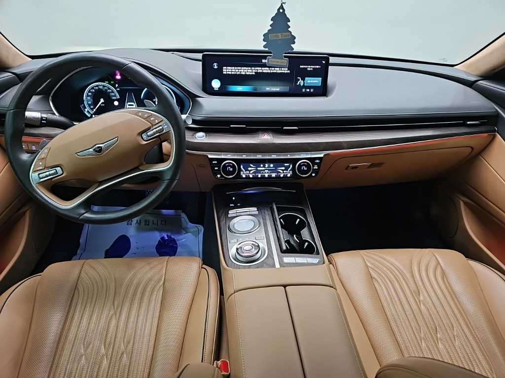 Genesis G80 — photo 07