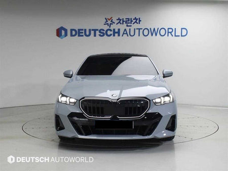 BMW 5-Series — photo 03