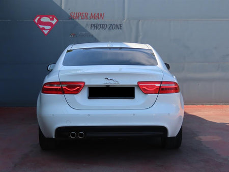Jaguar XE — photo 04
