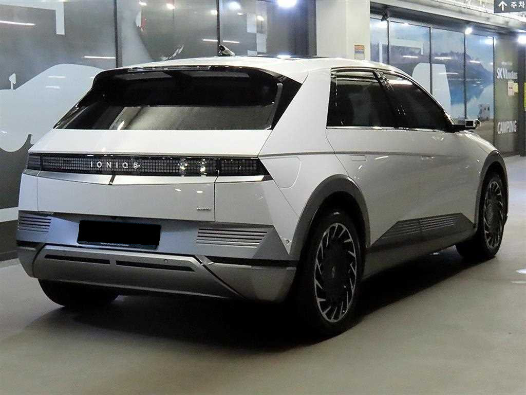Hyundai Ioniq5 — photo 05