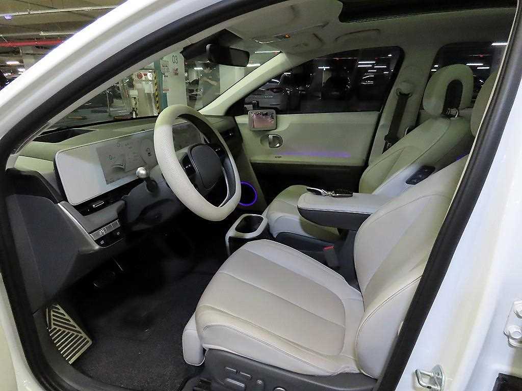 Hyundai Ioniq5 — photo 07