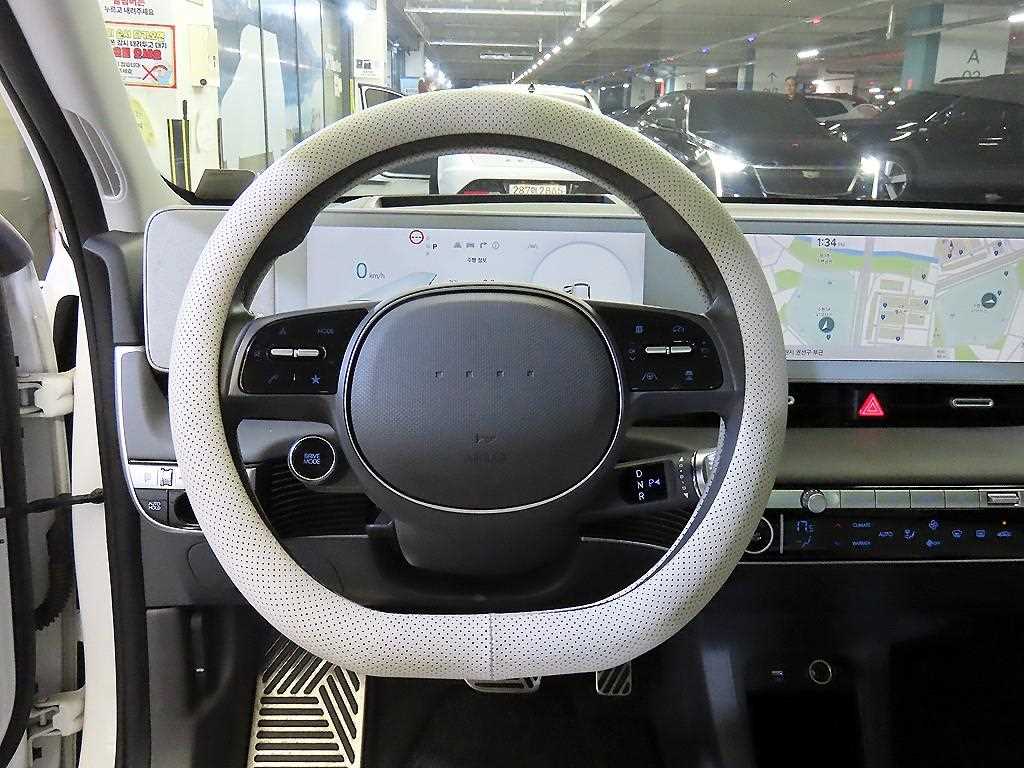 Hyundai Ioniq5 — photo 09