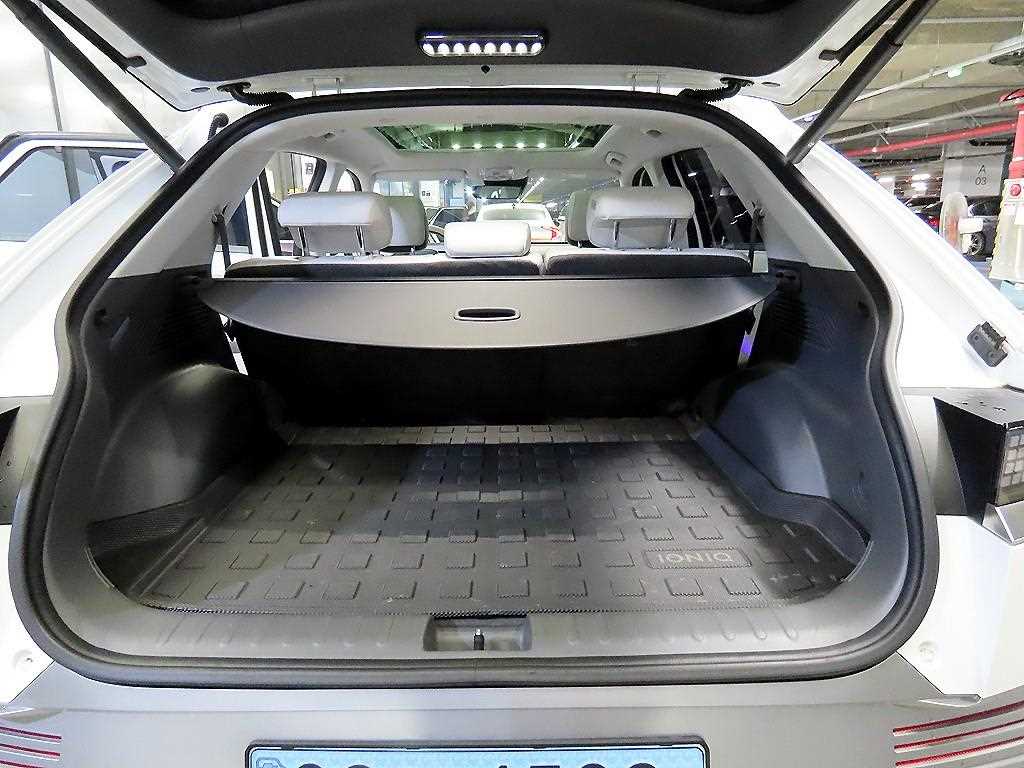 Hyundai Ioniq5 — photo 15