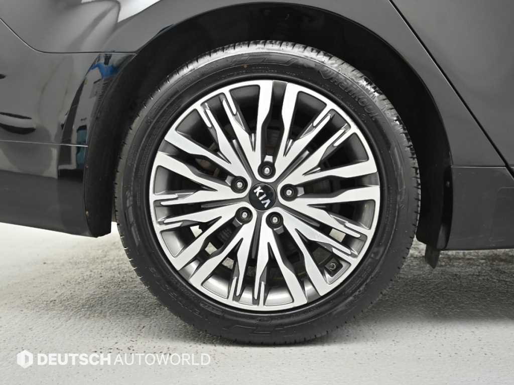 Kia K7 — photo 05