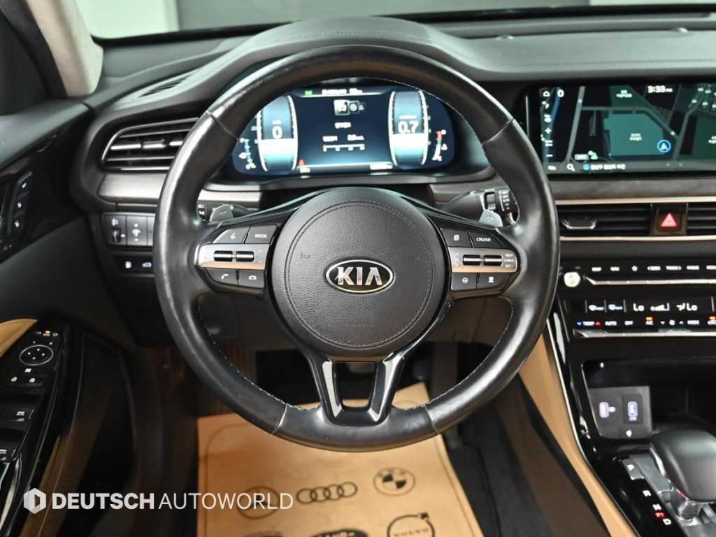 Kia K7 — photo 13