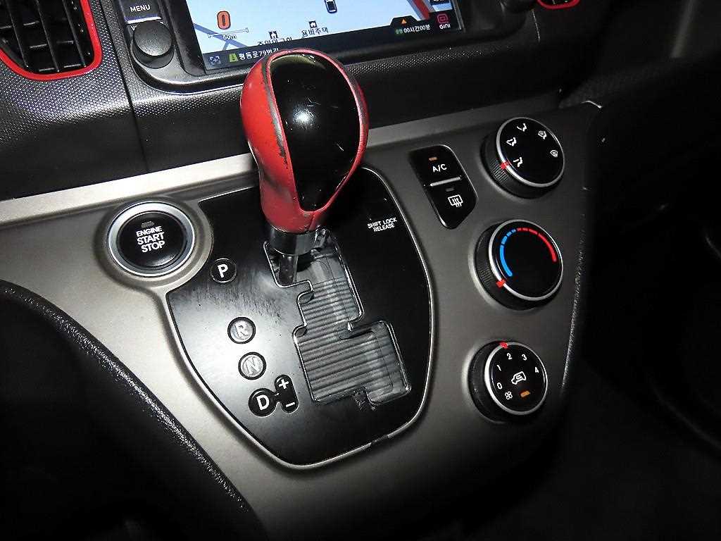 Kia RAY — photo 12