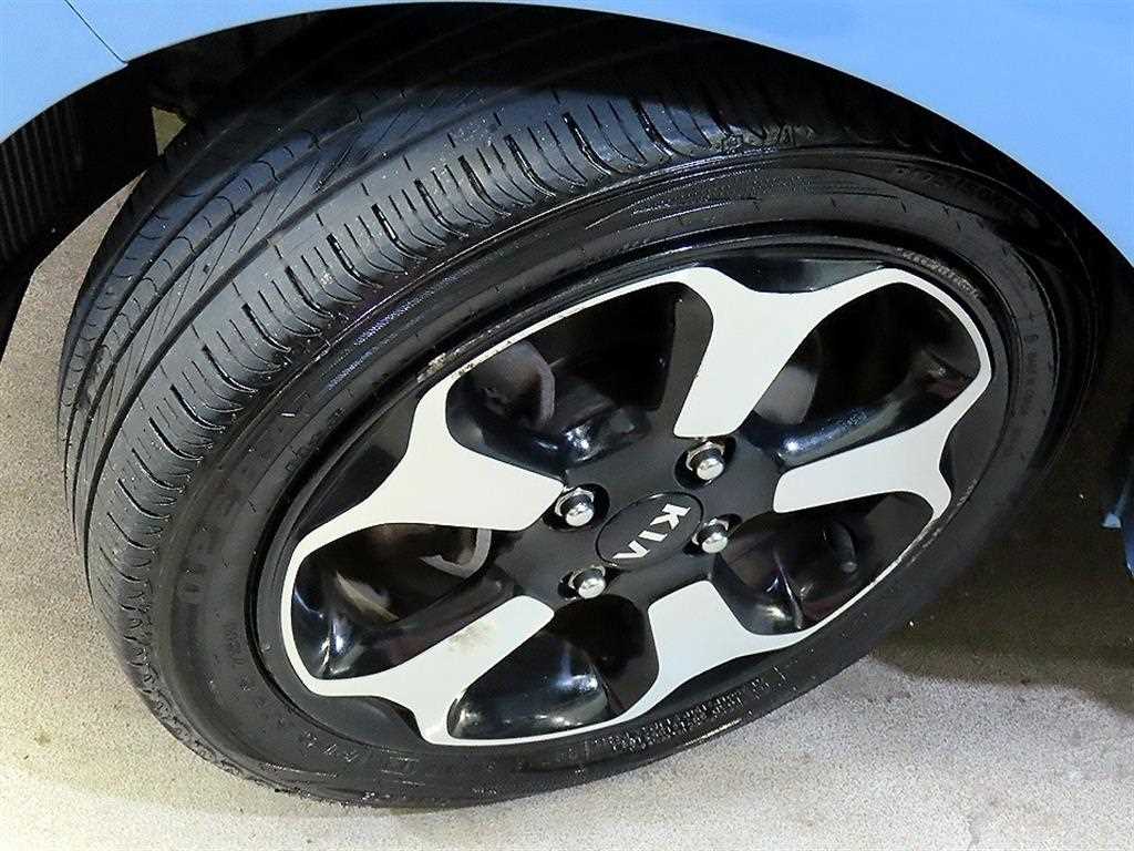 Kia RAY — photo 20