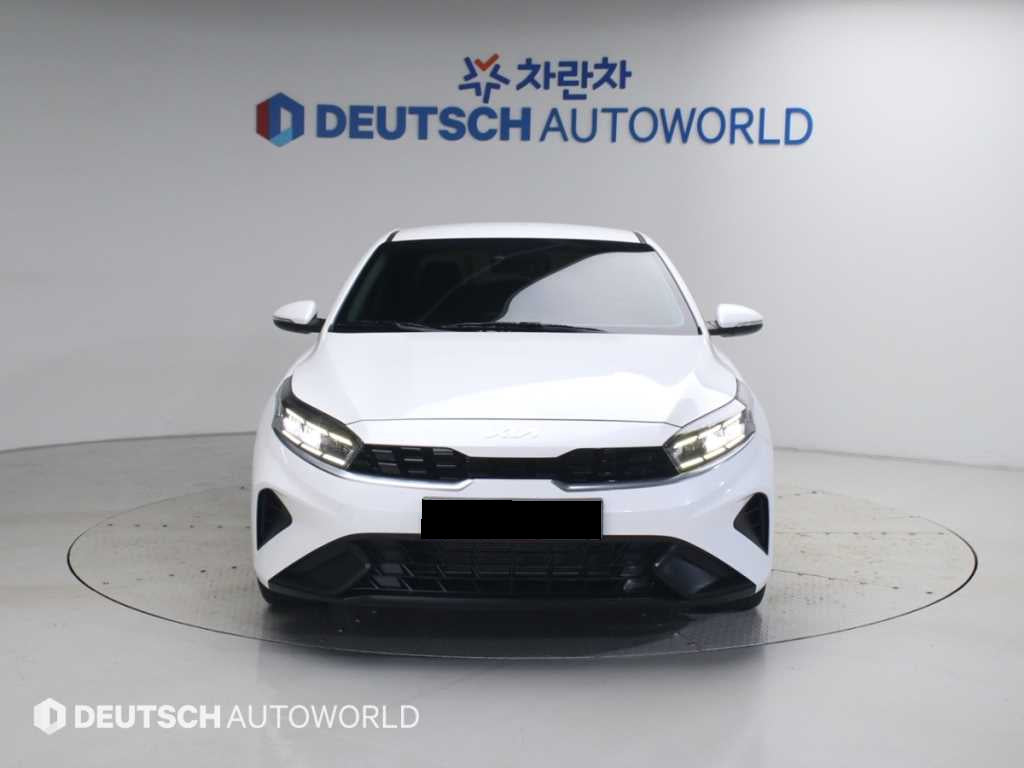 Kia K3 — photo 03