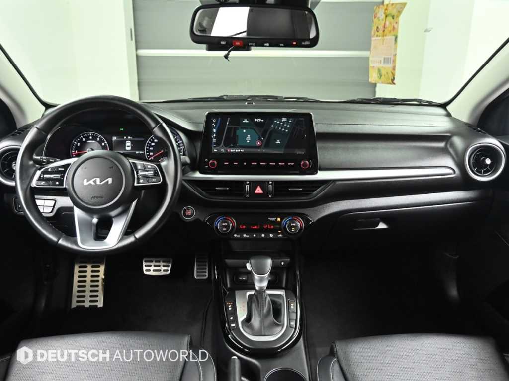 Kia K3 — photo 07
