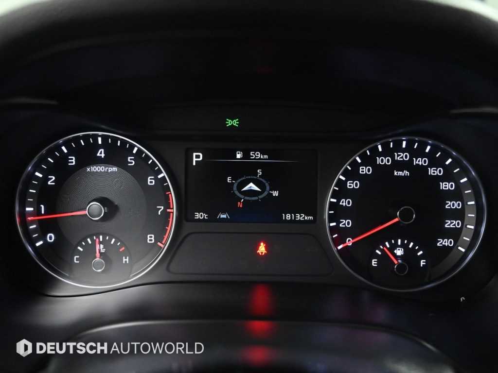 Kia K3 — photo 08