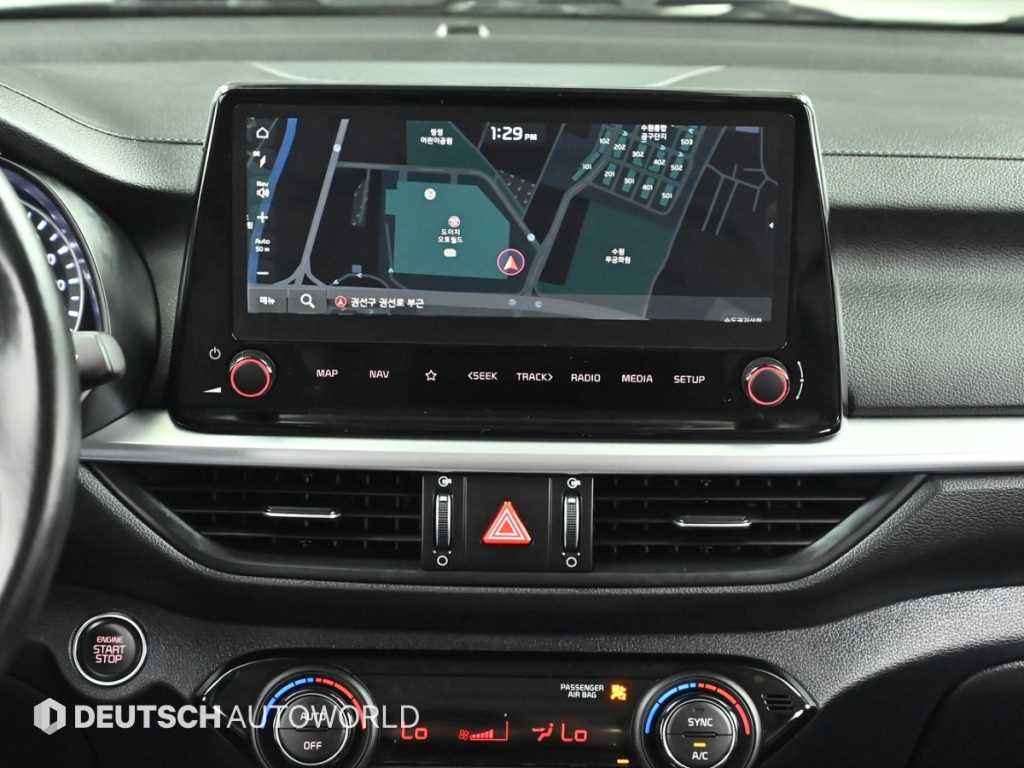 Kia K3 — photo 14