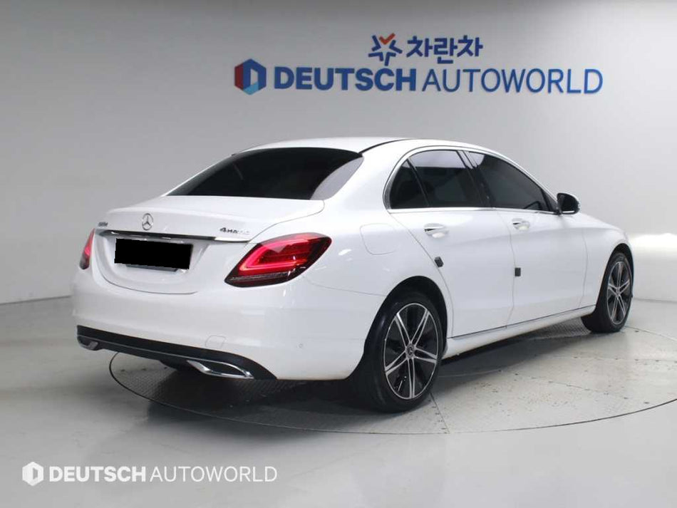 Mercedes-Benz C-Class — photo 02