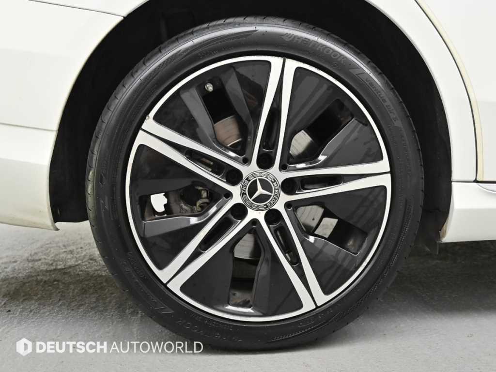 Mercedes-Benz C-Class — photo 05