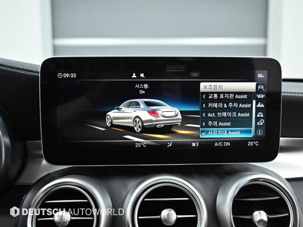 Mercedes-Benz C-Class — photo 16