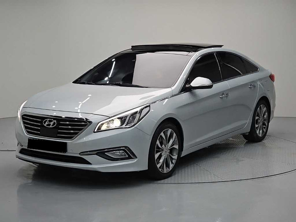 Hyundai Sonata — photo 03