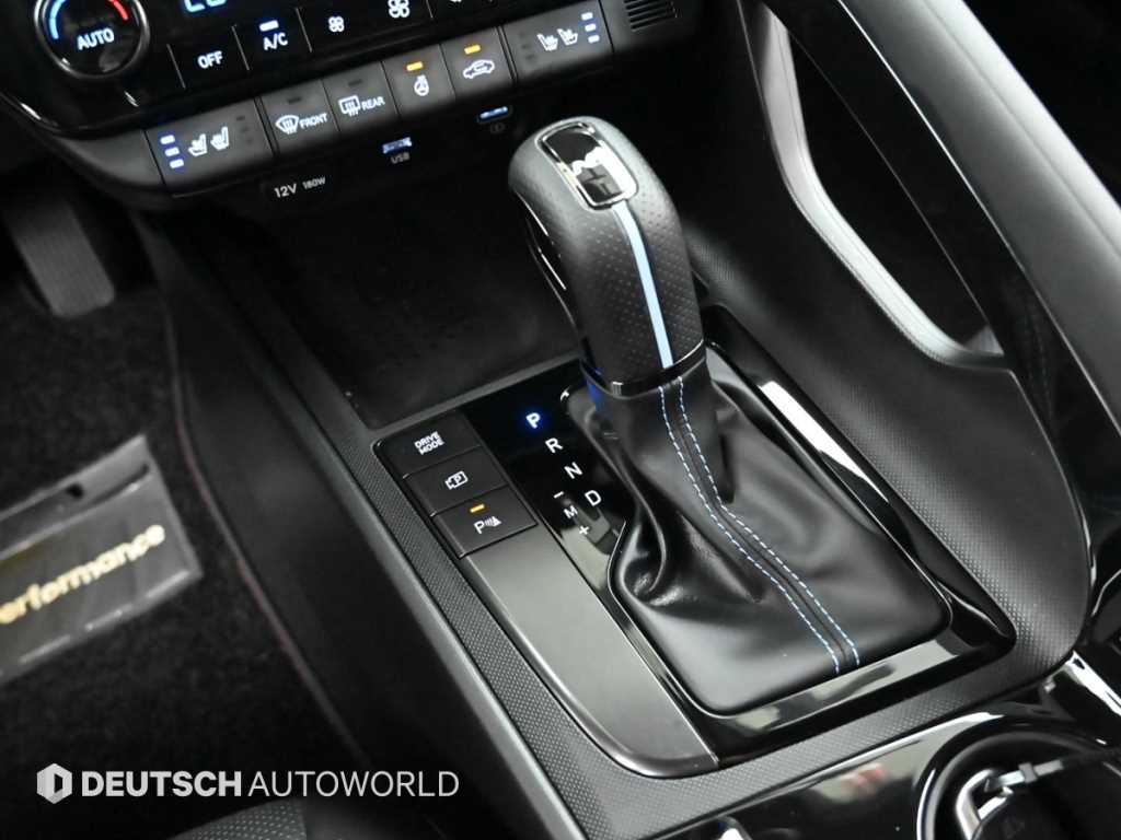 Hyundai AVANTE — photo 09