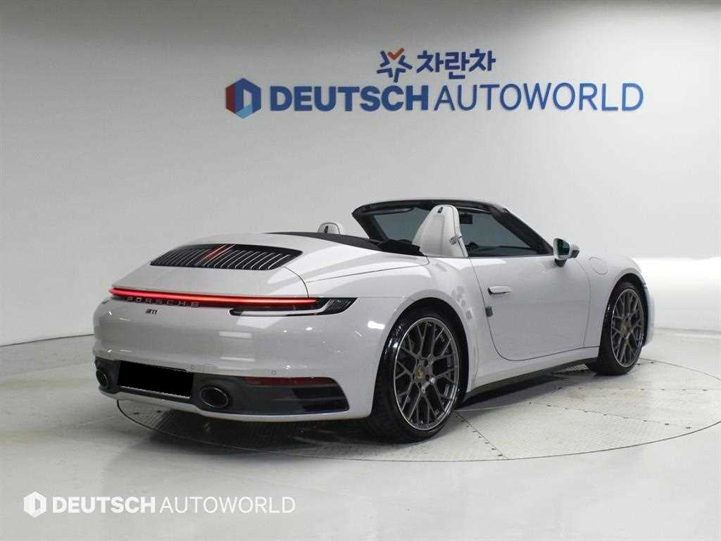 Porsche 911 — photo 02